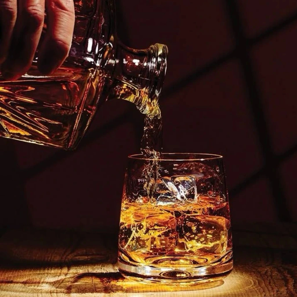 De onde vem o sabor do Whisky? Entenda os aromas e sabores dessa bebida única